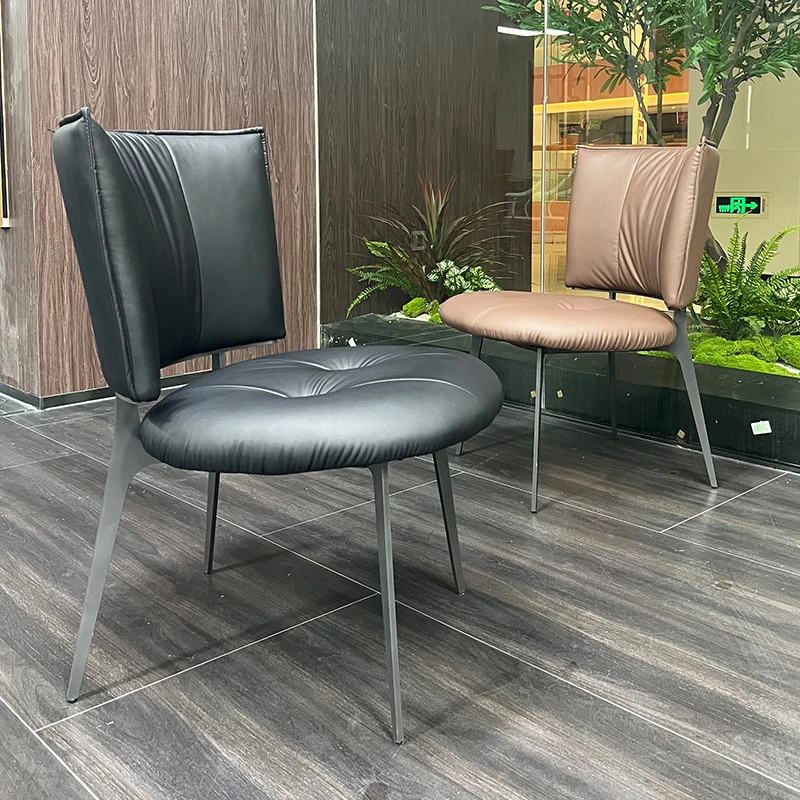 意式极简餐椅2025爆款家用设计师靠背椅子高级感餐桌椅拉扣椅子