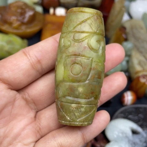 蛇纹石玉未镶嵌颈饰80