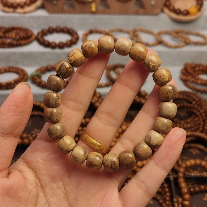 果皮天然库克精挑老型楼兰卡10单圈手串