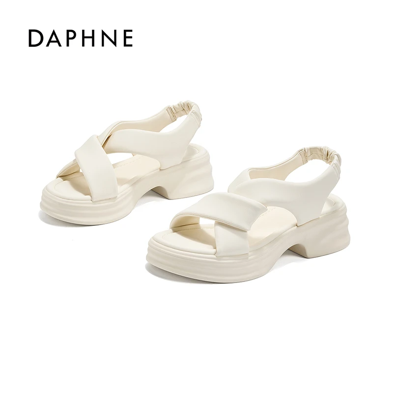 达芙妮增高凉鞋女款夏季2026新款爆款镂空中跟百搭舒适休闲凉鞋L