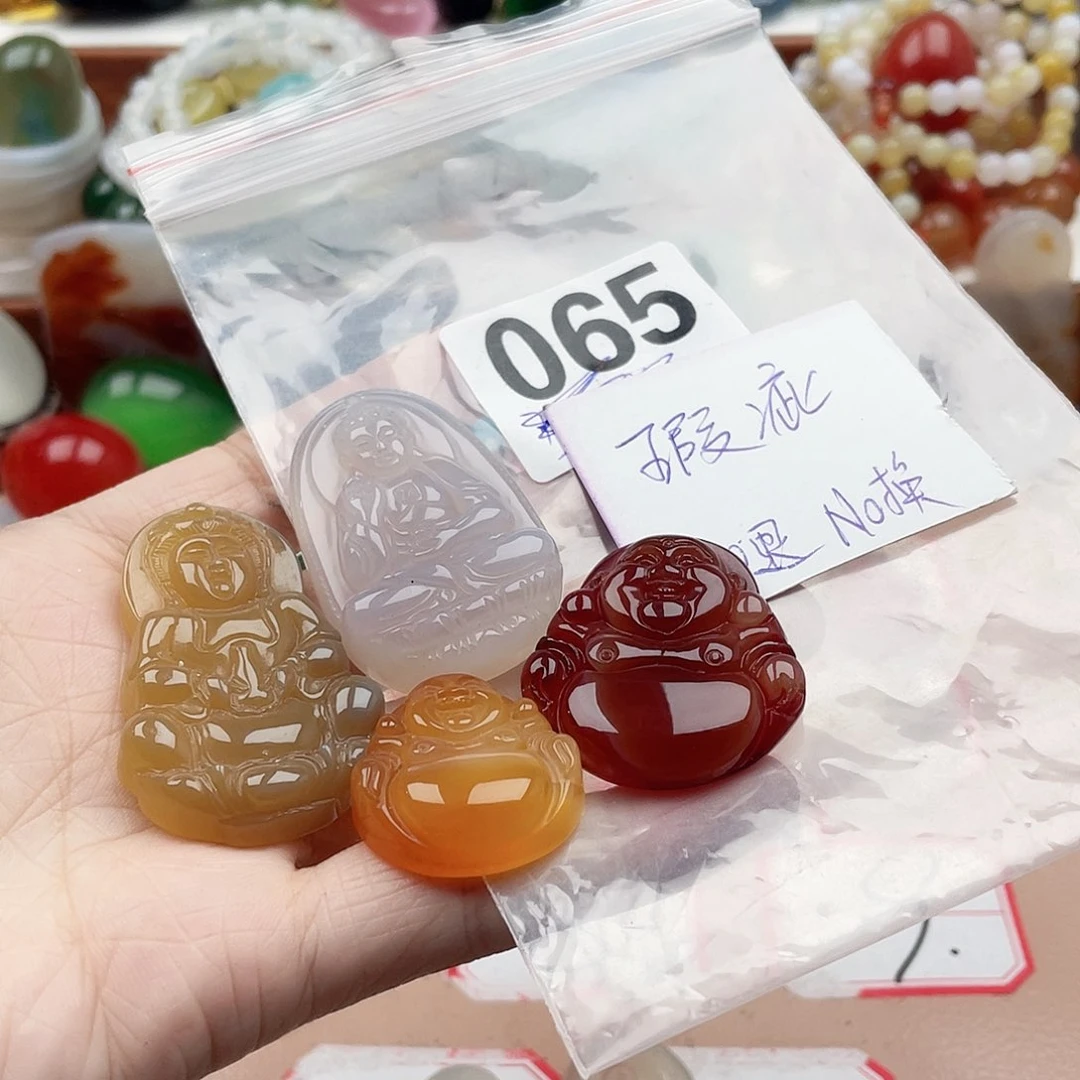 合金颈饰玛瑙/玉髓中***梦