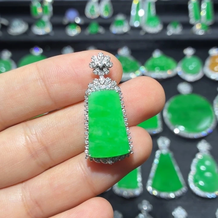 翡翠18K金镶嵌吊坠(不含链)翡翠