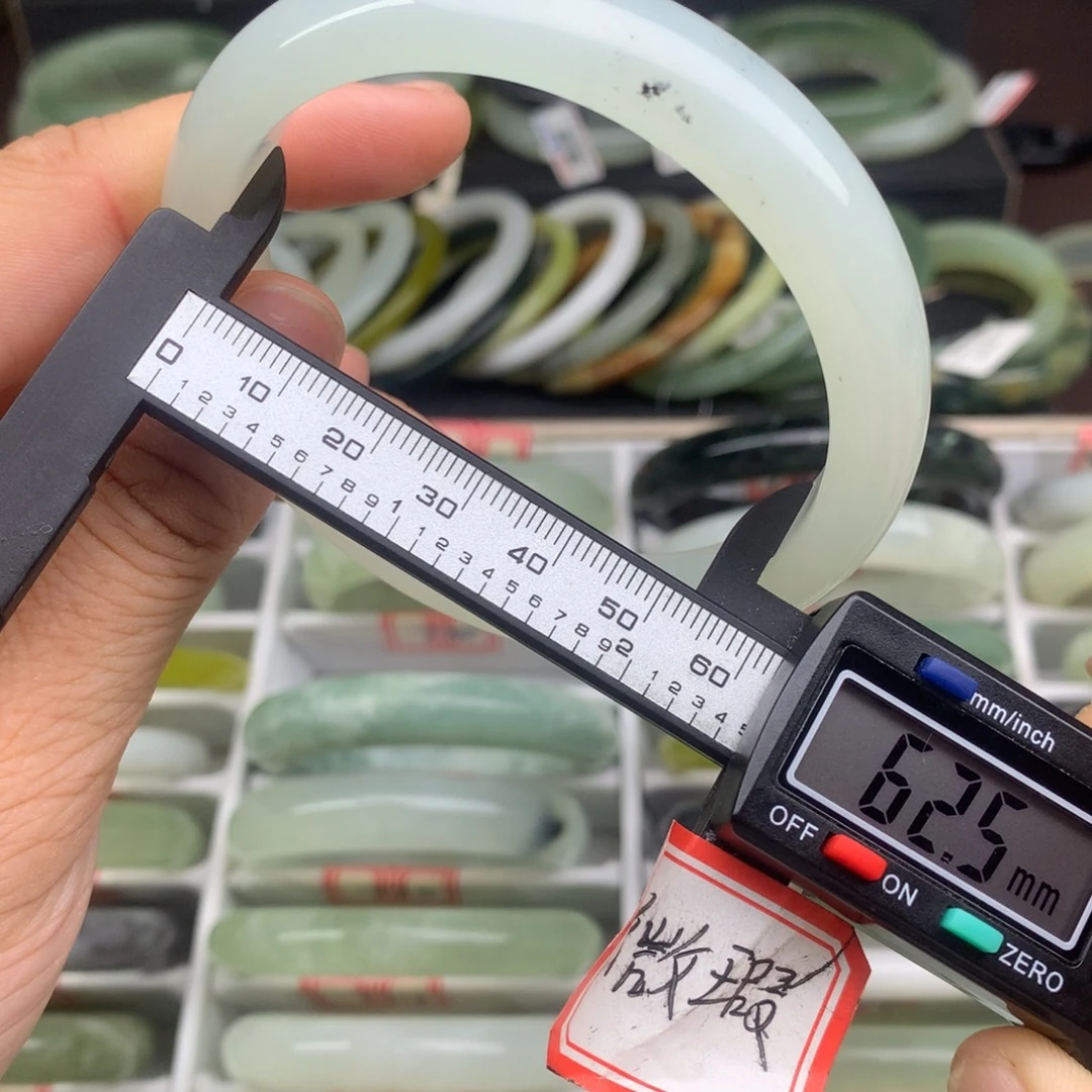 未镶嵌蛇纹石玉手镯778
