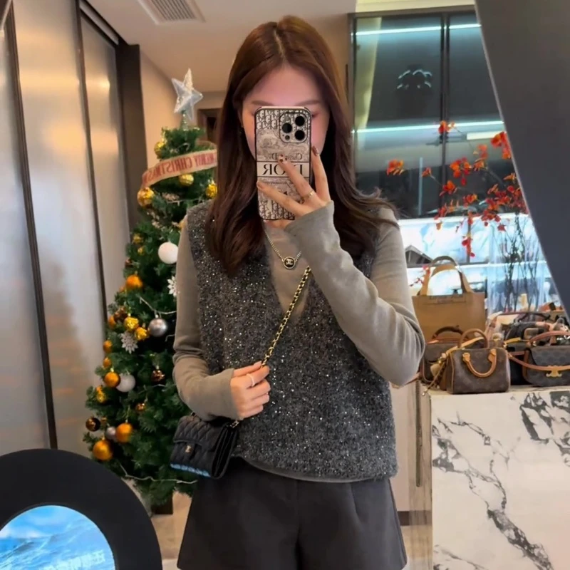 小香风气质毛衣马甲百搭女秋冬2025新款感亮片v领内搭针织衫