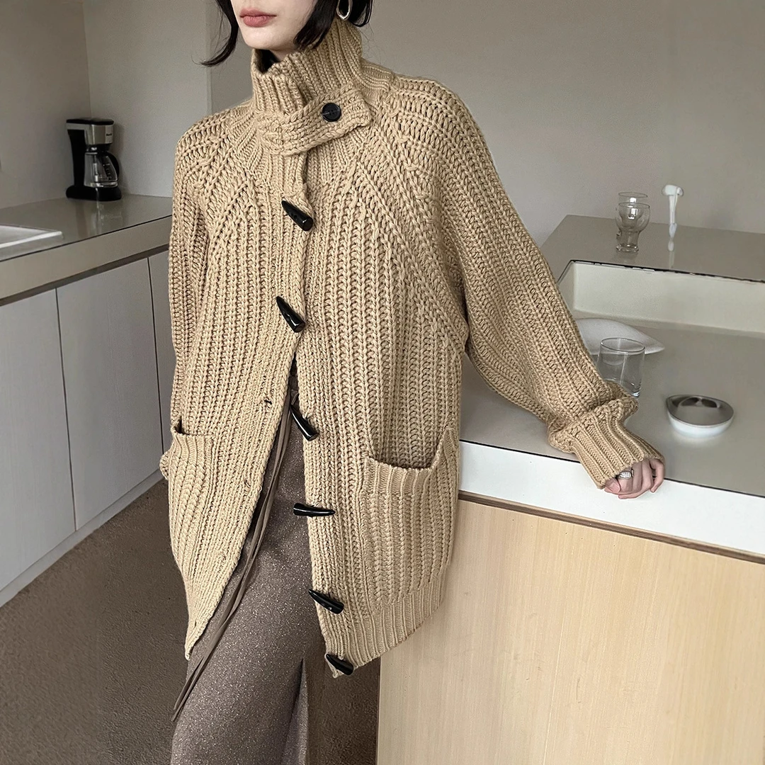 冬立领粗棒针牛角扣廓形慵懒大毛衣羊毛开衫