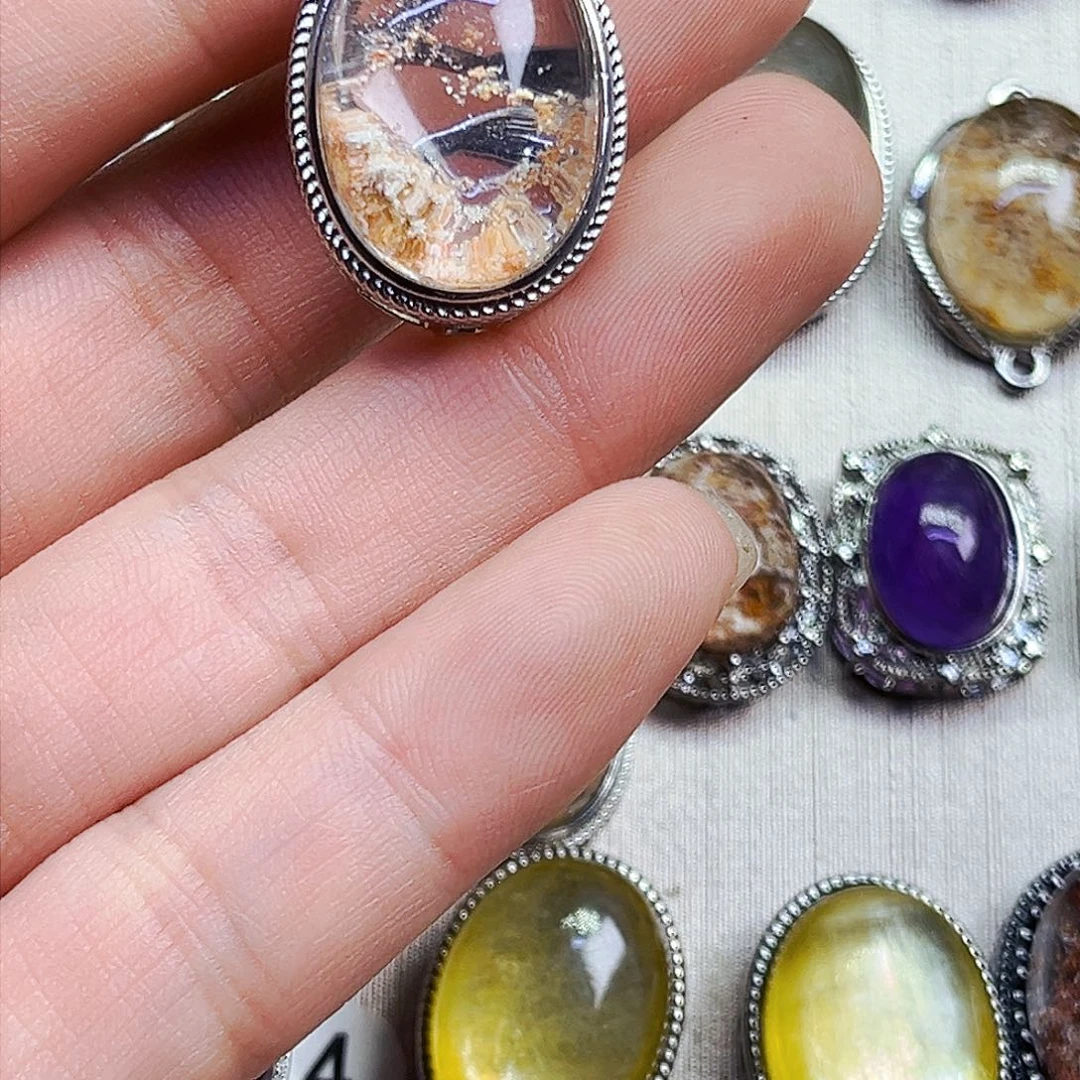 水晶戒指银S800镀金镶嵌要****羊