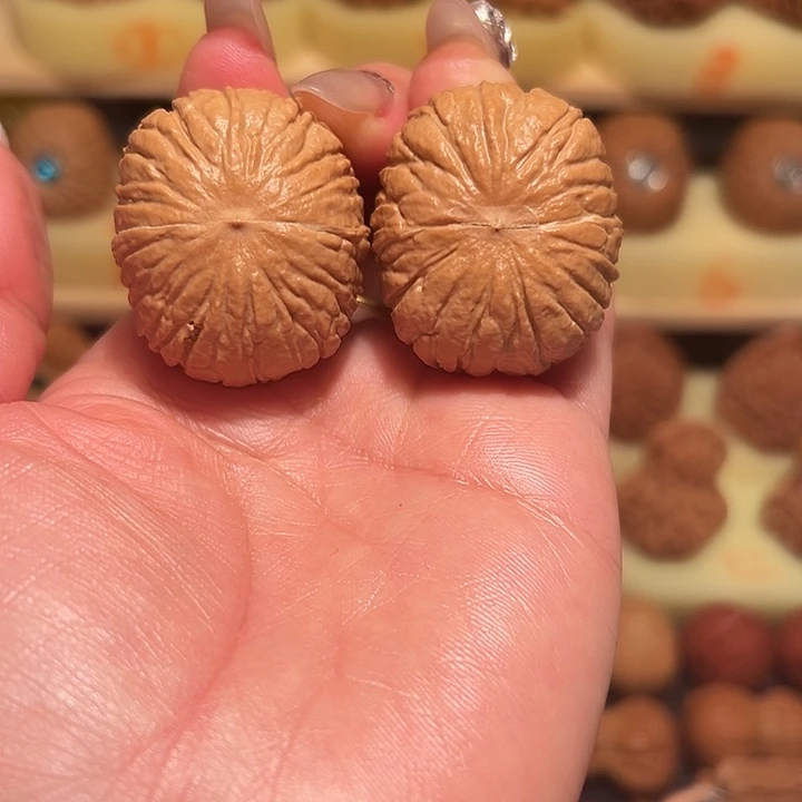 桃核吊坠精品猴头元宝38尺