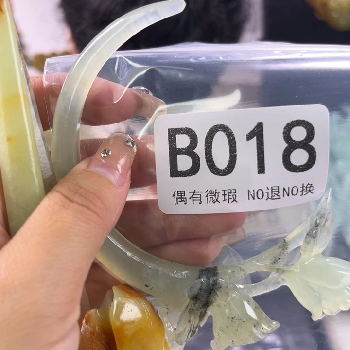 未镶嵌岫玉发饰玮