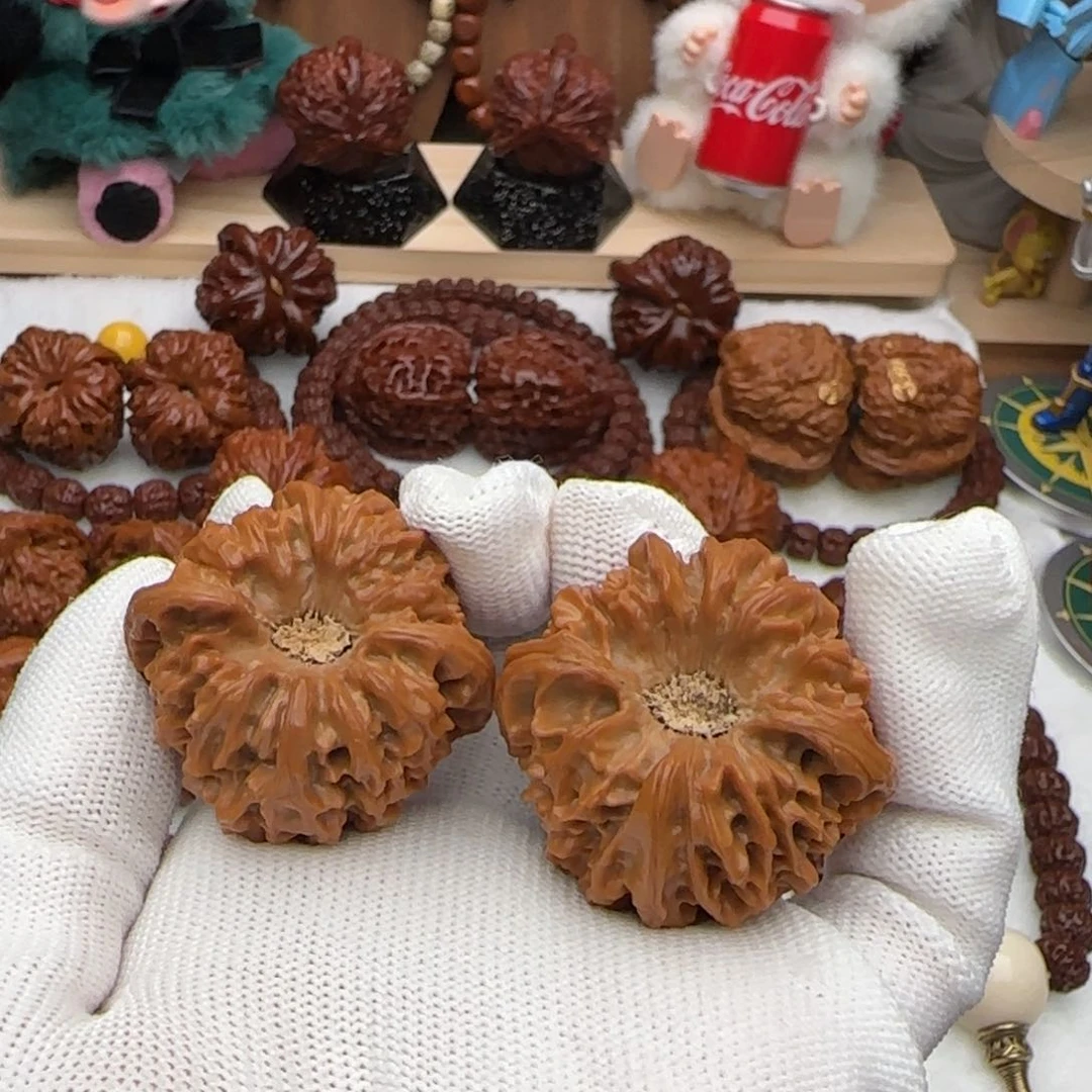 文玩核桃吊坠39凹底龙门涧