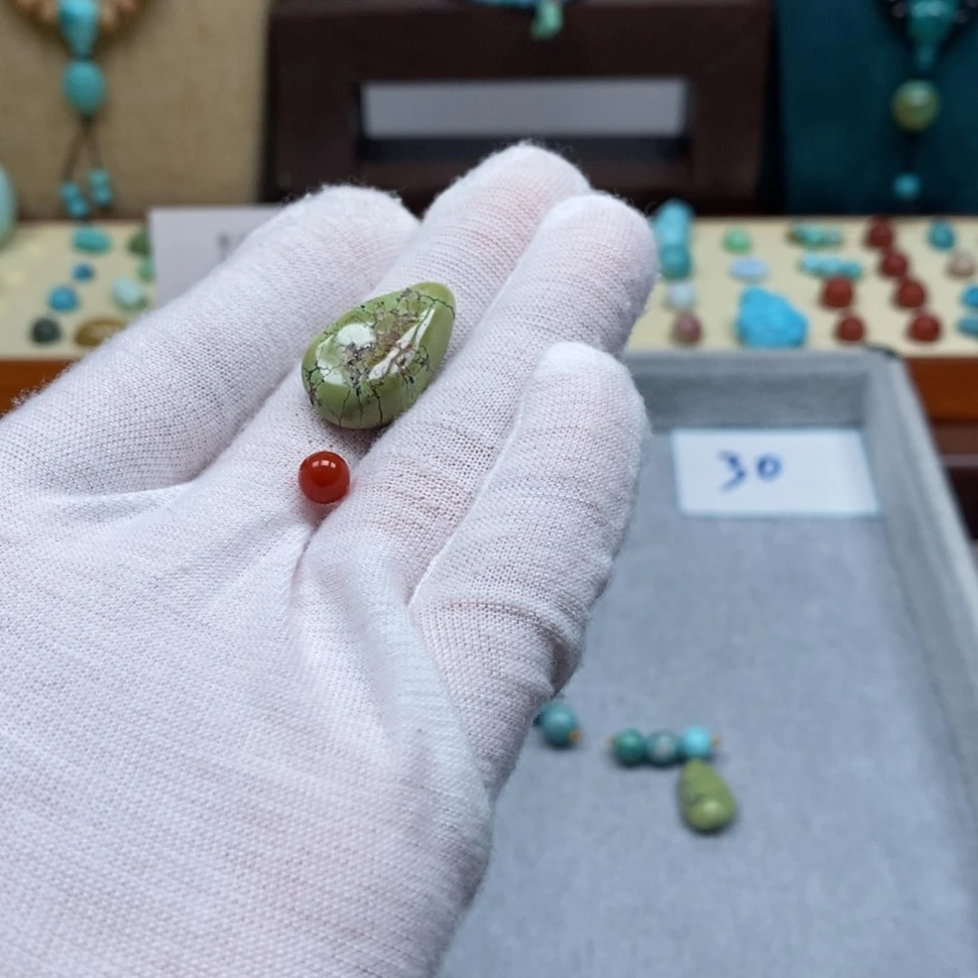 未镶嵌配饰南红玛瑙