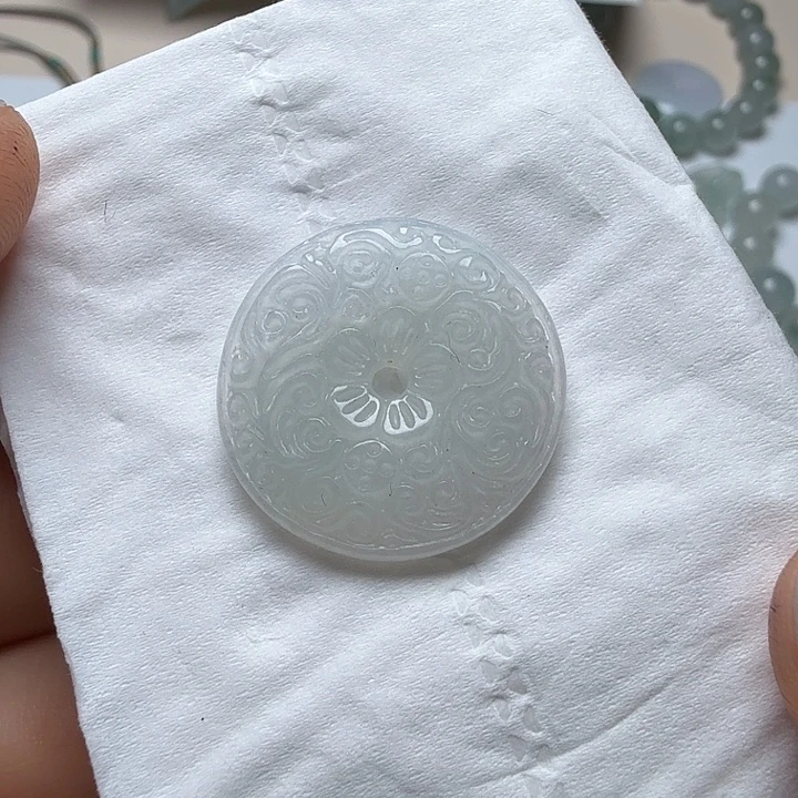 翡翠未镶嵌吊坠(赠链)天然缅甸翡翠Ａ货双面雕刻扣子卡24+