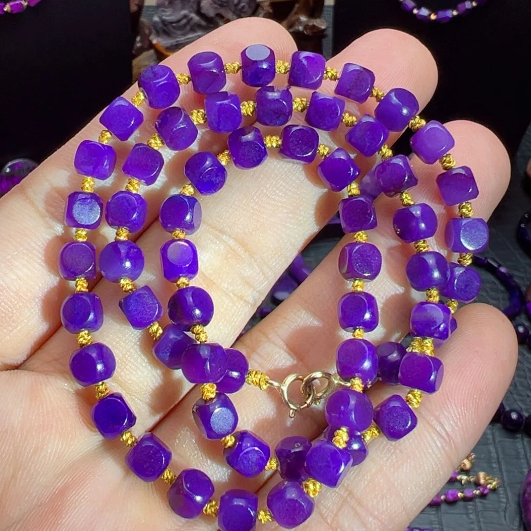 18K金镶嵌苏纪石（舒俱来）项链