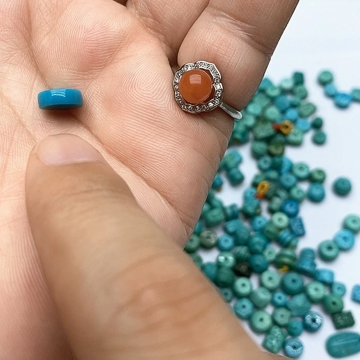 南红玛瑙未镶嵌珠宝奇石