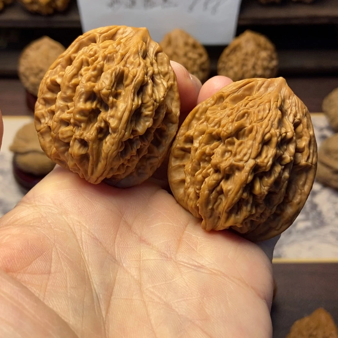 把件文玩核桃全品麦穗虎头42