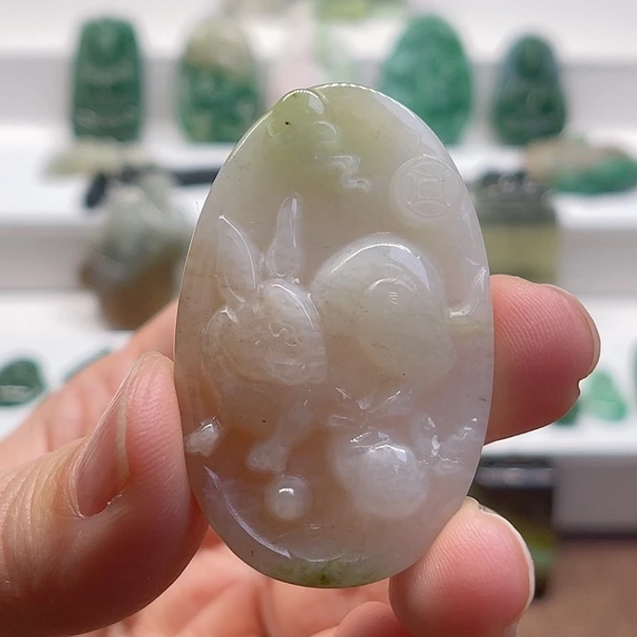 独山玉未镶嵌颈饰