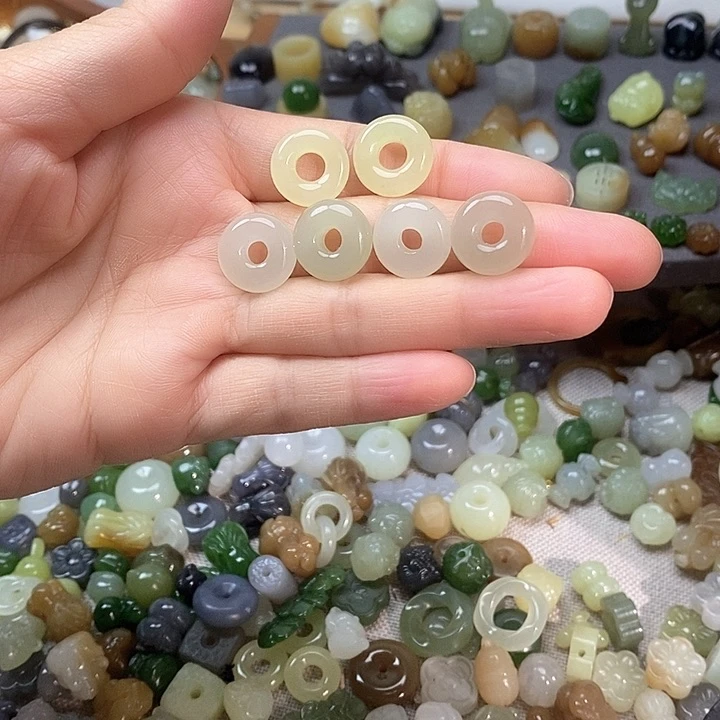 未镶嵌和田玉挂件甜甜圈68一个多样性发其一