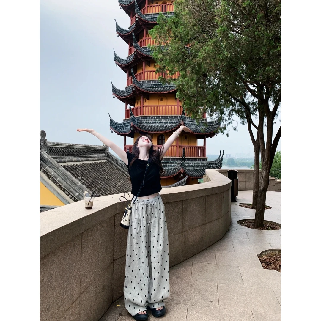2025夏季新款韩系氛围感慵懒时尚流行黑色露肩一字领短袖上衣女装