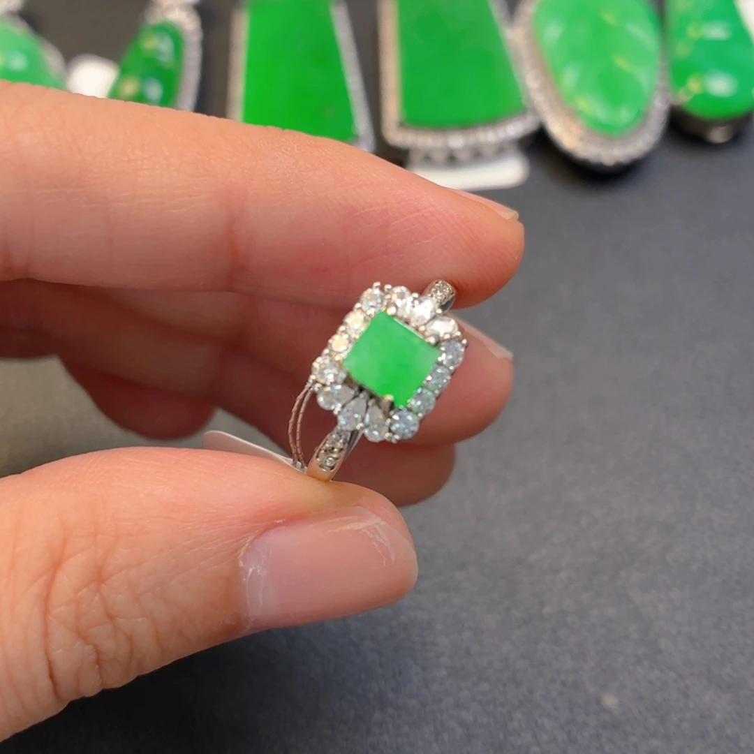 翡翠银S925镶嵌颈饰