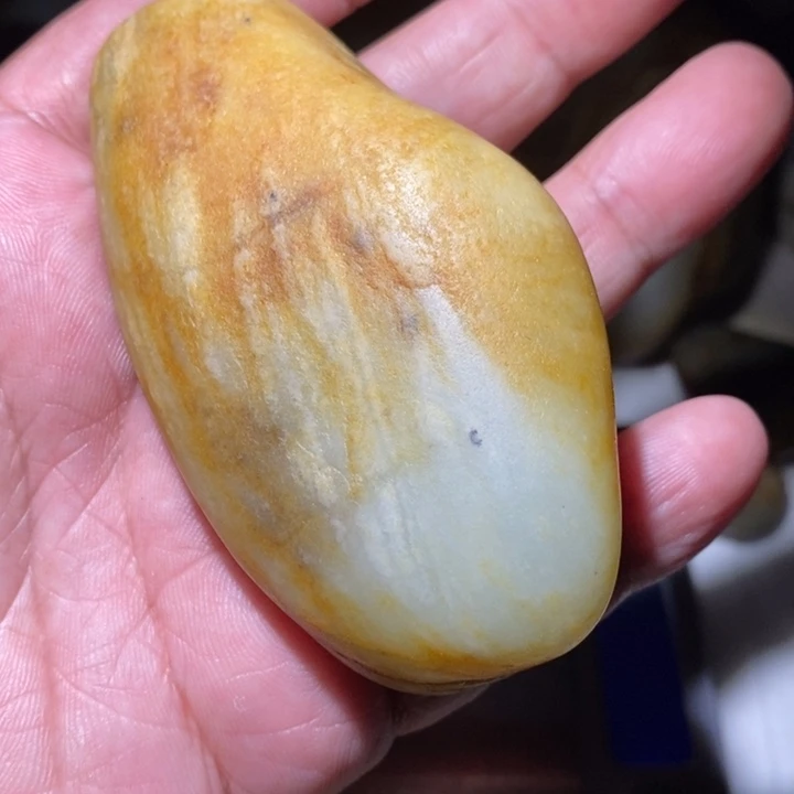 颈饰未镶嵌和田玉（子料）