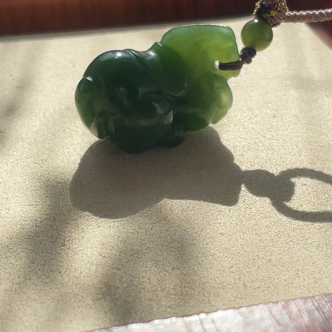 和田玉未镶嵌颈饰碧玉马