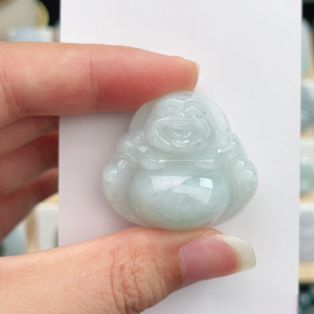 翡翠未镶嵌颈饰佛公