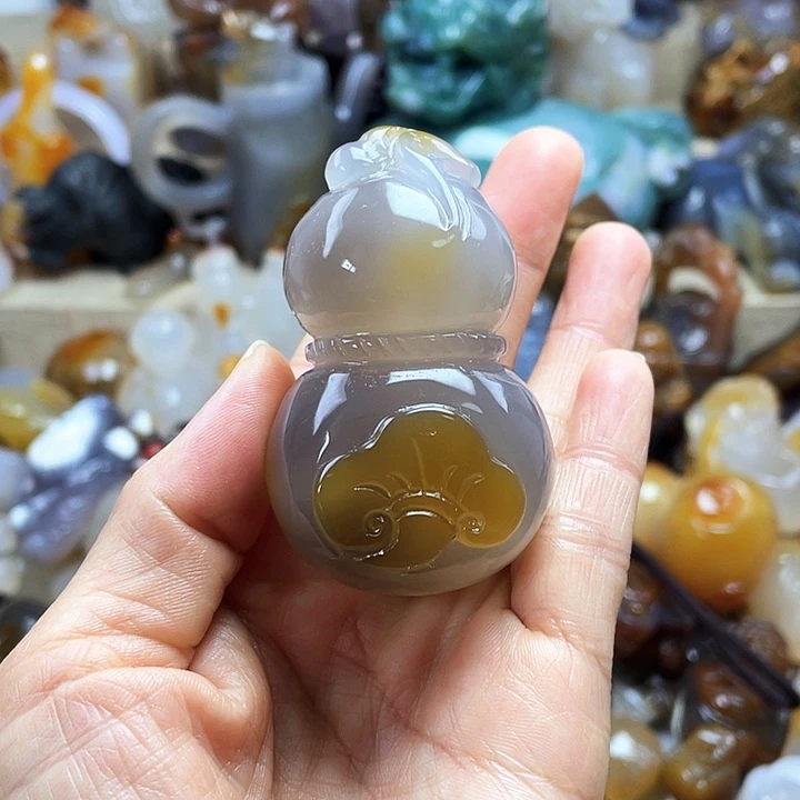 玛瑙/玉髓饰品未镶嵌蜃*