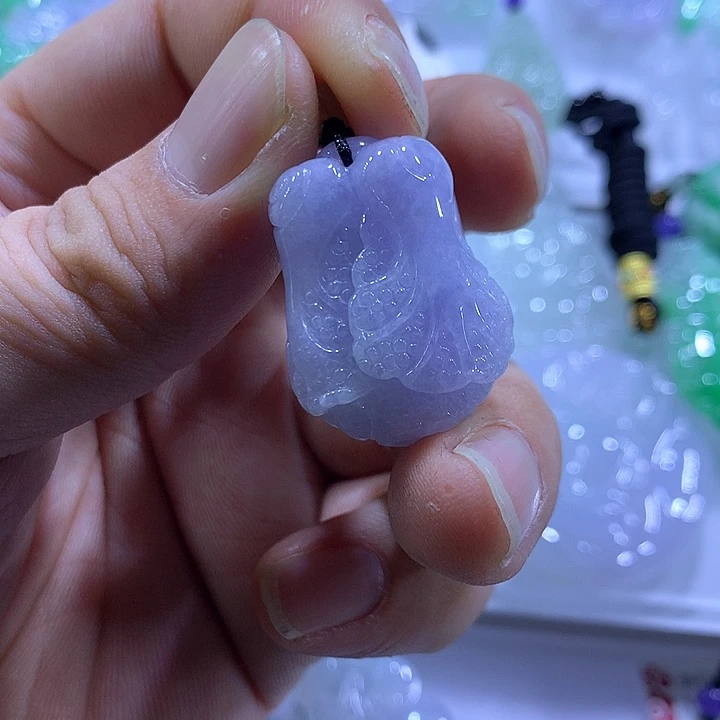 翡翠未镶嵌颈饰天然翡翠A货吊坠