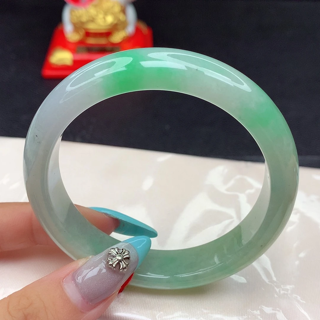 翡翠手镯未镶嵌翡翠58.7飘阳绿正圈