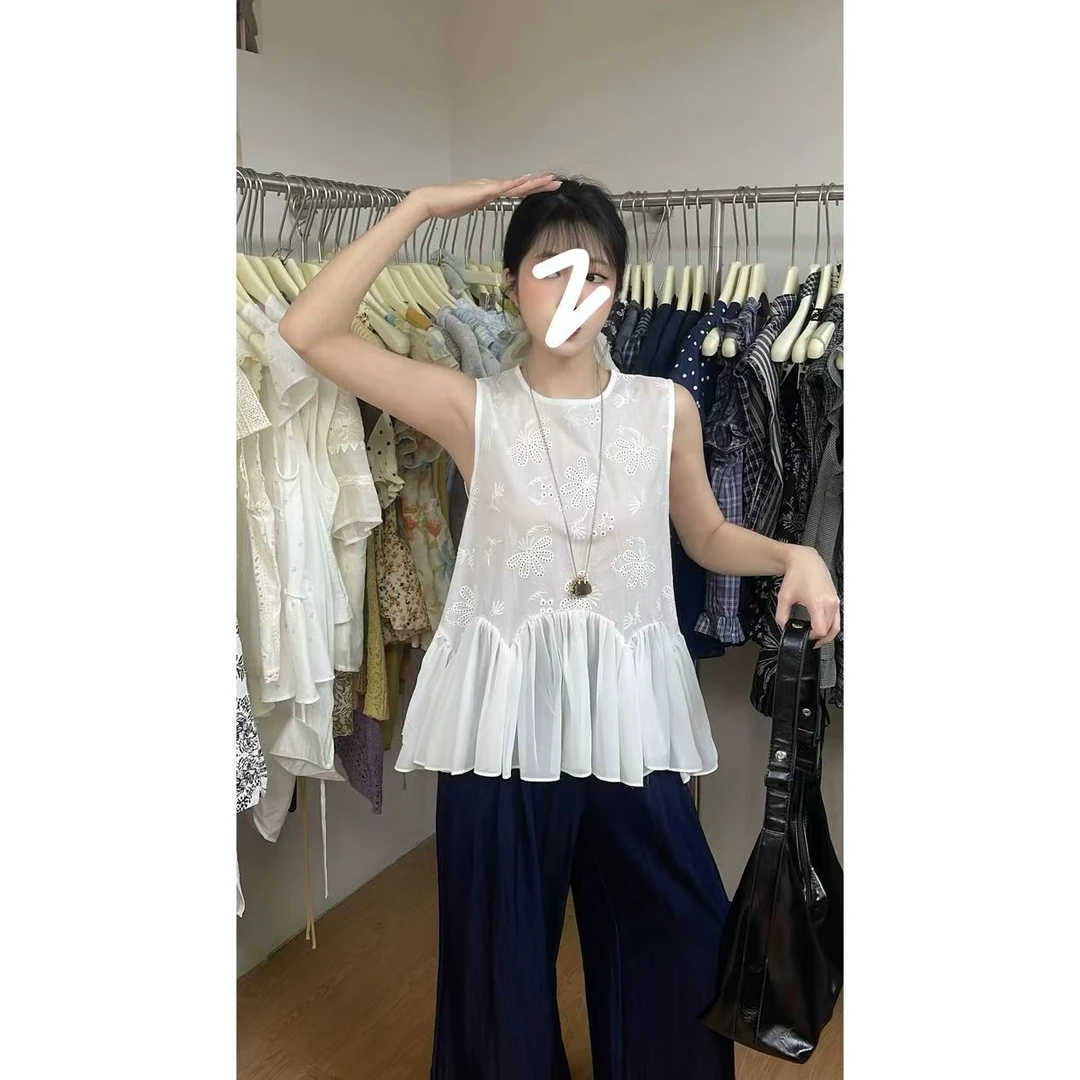 86035 法式气质蕾丝镂空钩花网纱拼接无袖衬衫（衣长60左右）