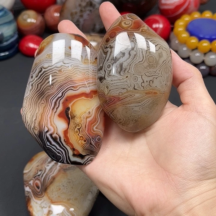 跟***疯未镶嵌玛瑙/玉髓珠宝奇石