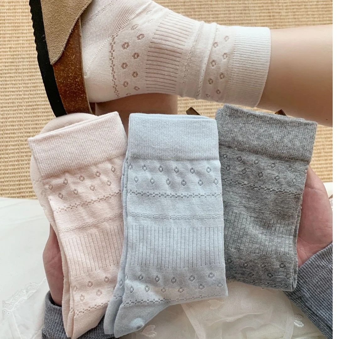 韩系奶油系春夏镂空小花薄款透气甜美纯棉ins百搭中筒堆堆袜女