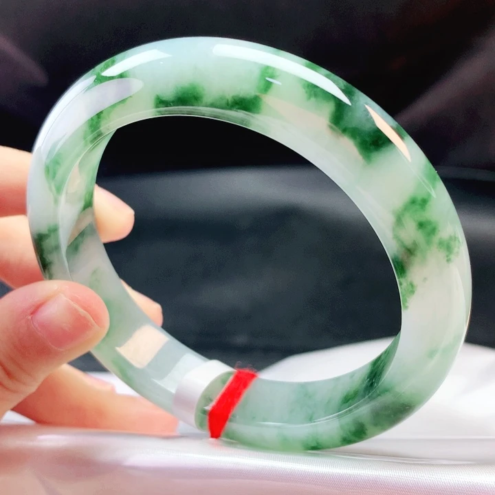 翡翠未镶嵌手镯60圈