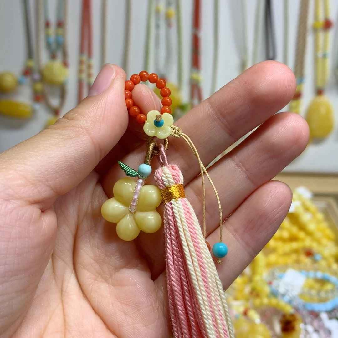 蜜蜡未镶嵌裸石花