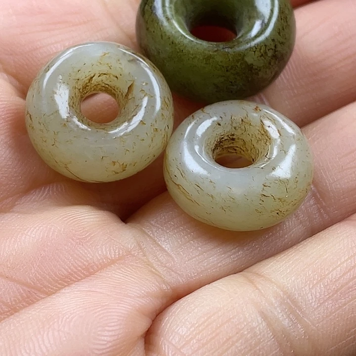 纳***拙和田玉未镶嵌颈饰