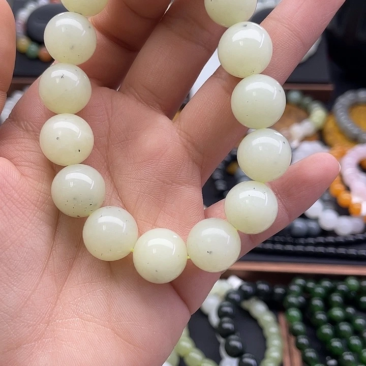 和田玉未镶嵌手串