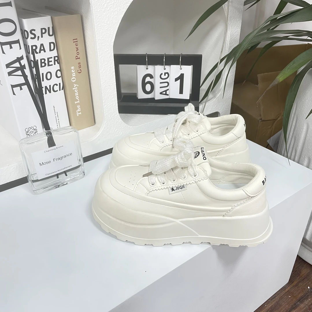 LA-311【微瑕】厚底百搭女鞋2025新款欧货松糕小白鞋圆头系带面包鞋