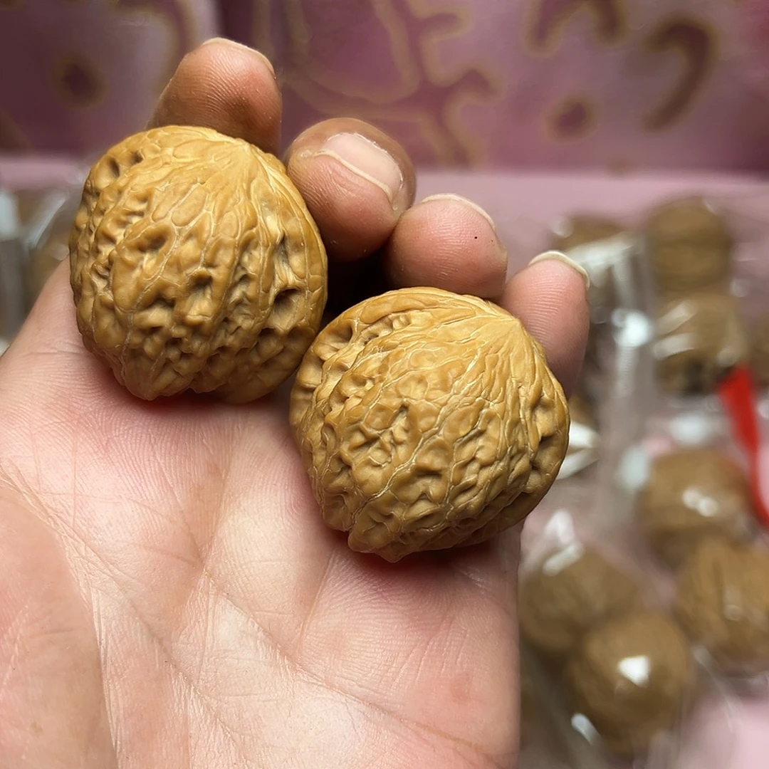明***文玩核桃吊坠铁锤