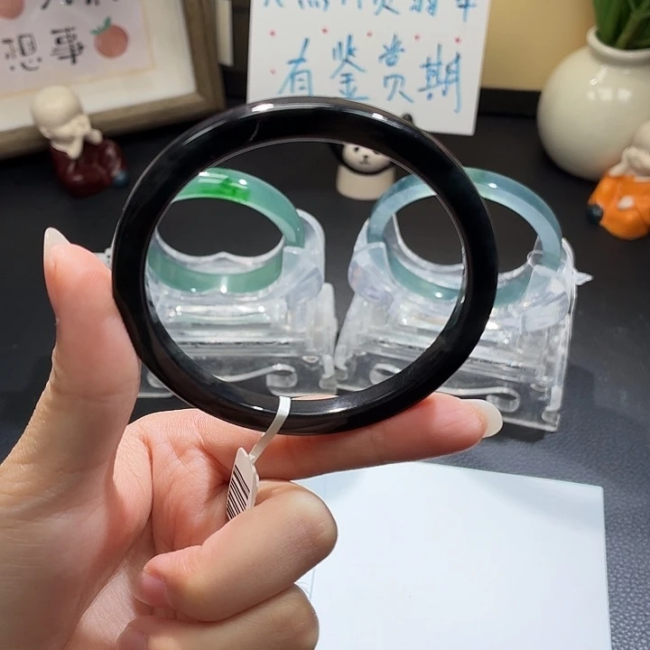 翡翠未镶嵌手镯乌鸡方条