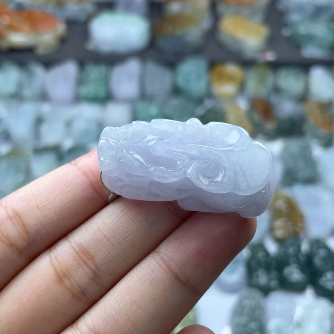 颈饰未镶嵌翡翠貔貅