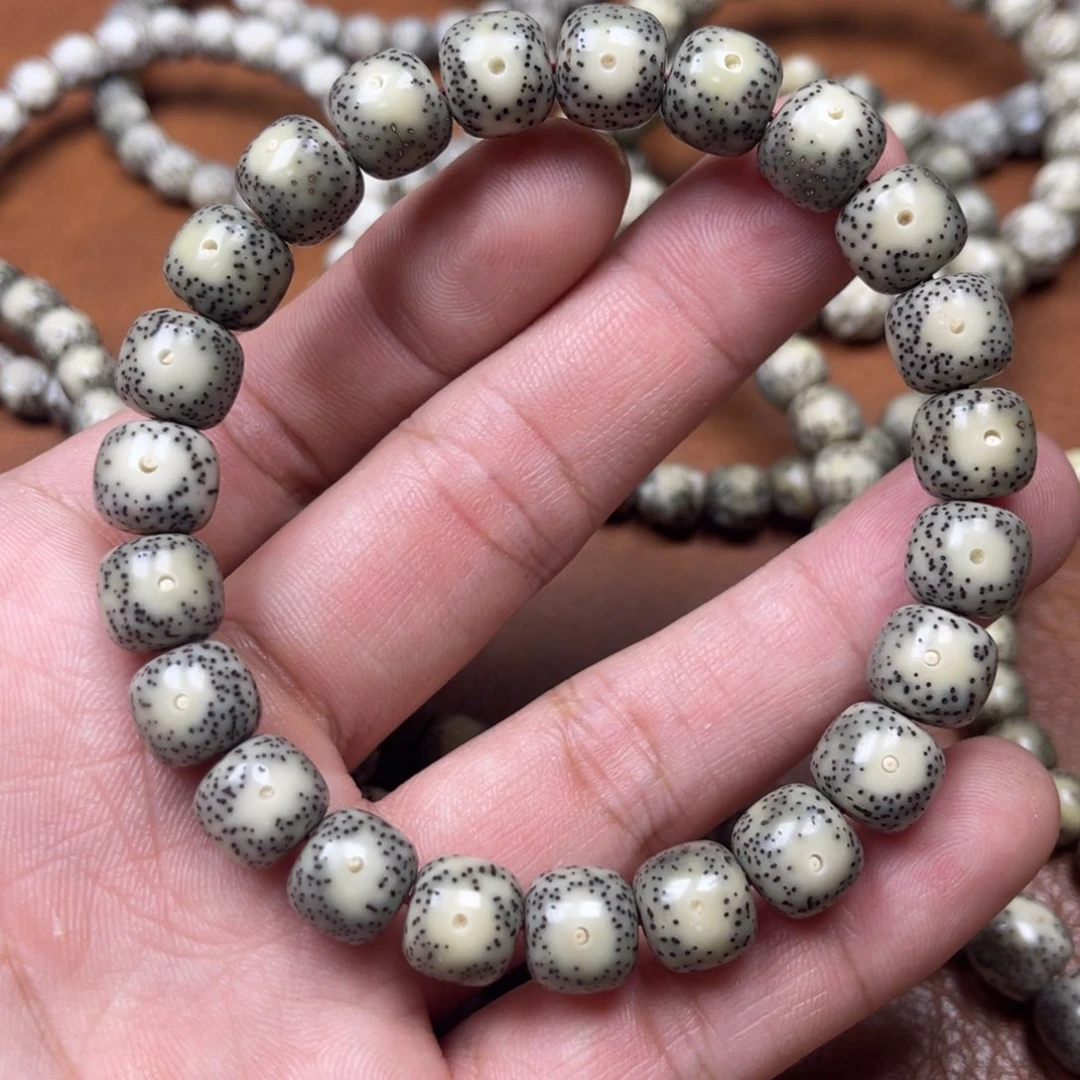 千***.星月菩提吊坠福利灰糯冰包白