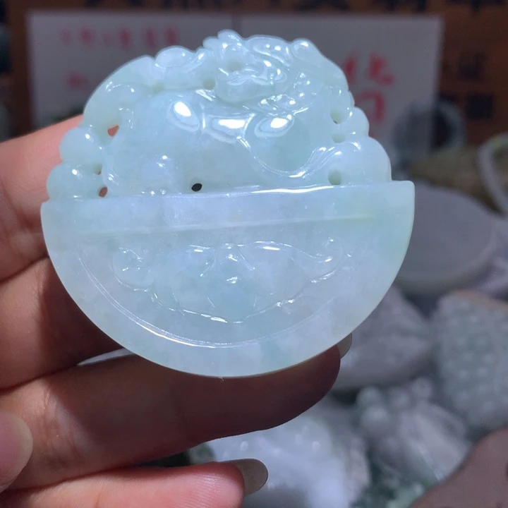 翡翠未镶嵌颈饰保真天然A货翡翠
