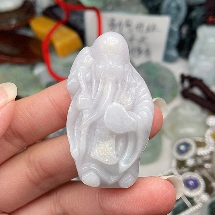 颈饰未镶嵌翡翠开****。翡翠