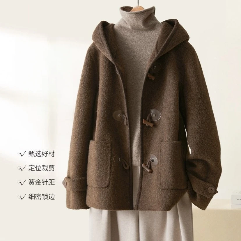 连帽短款毛呢大衣女2025冬季新款韩版宽松百搭牛角扣外套
