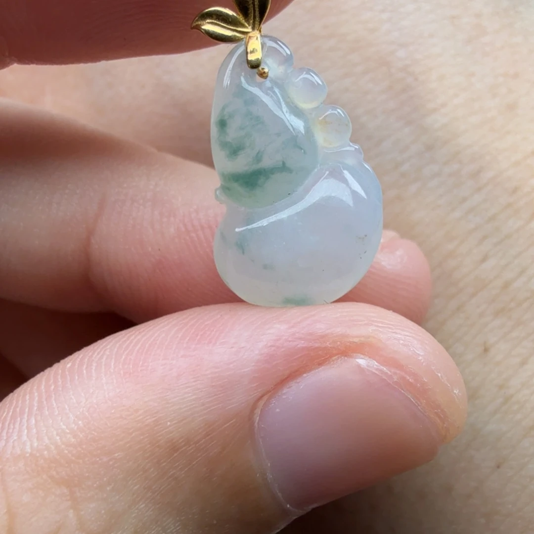 翡翠未镶嵌颈饰40