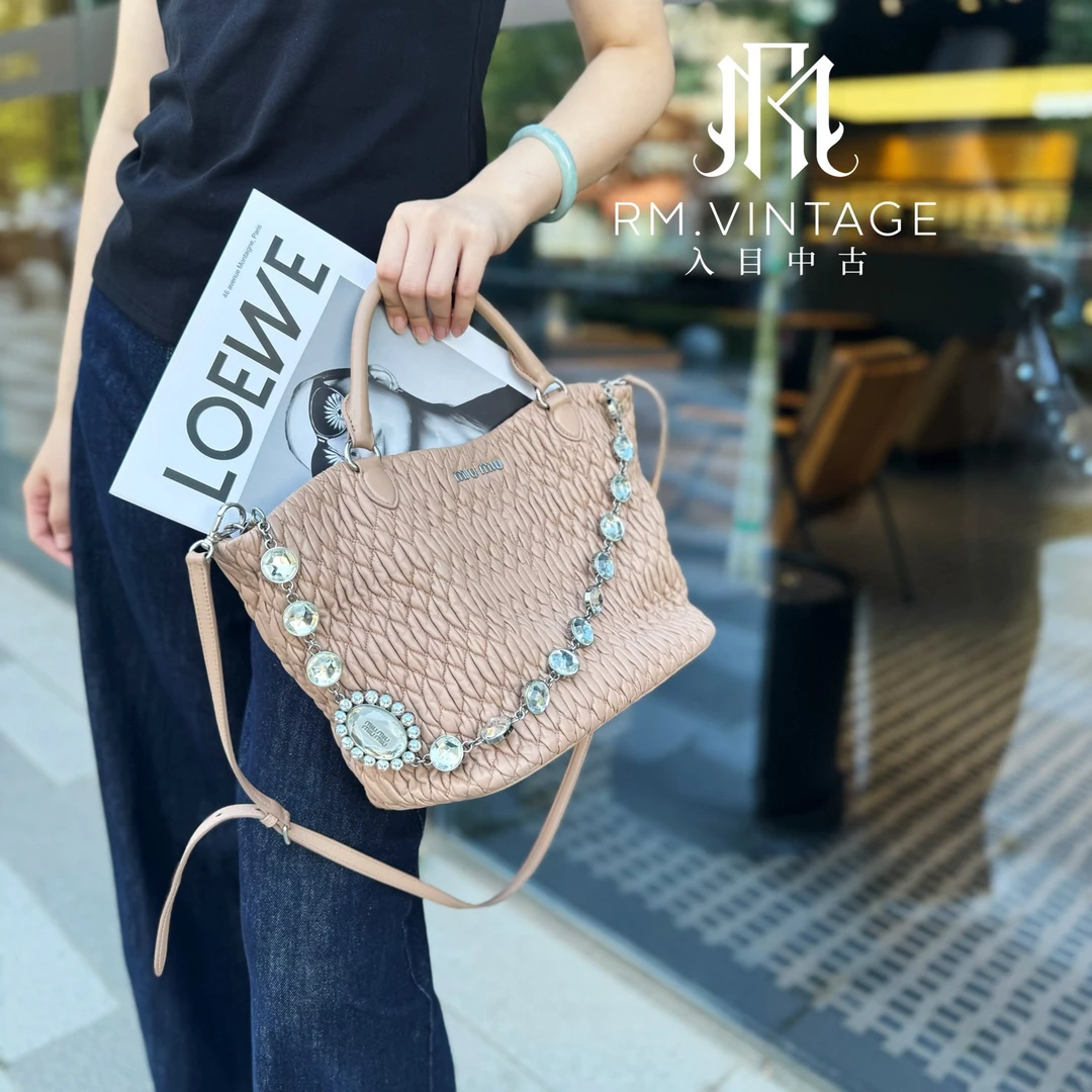 95新 MIU MIU/缪缪 入目 肉粉色菜篮子（双肩带）单肩包 71982