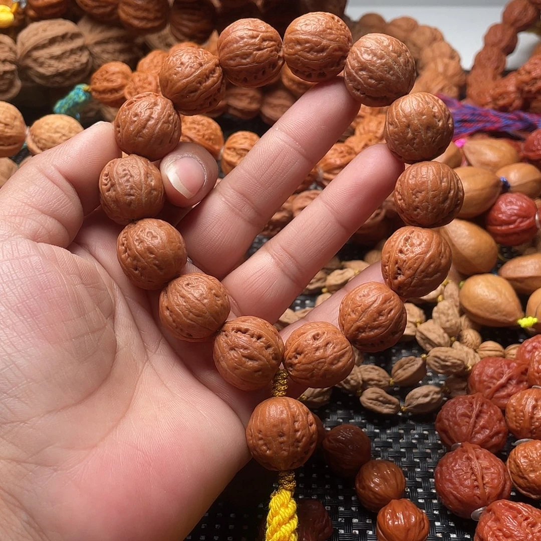 文玩核桃手串光头