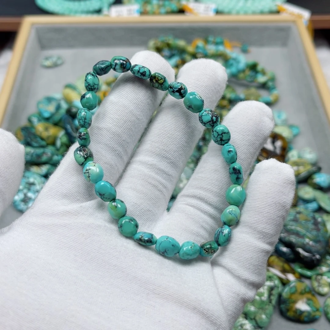 绿松石未镶嵌挂件