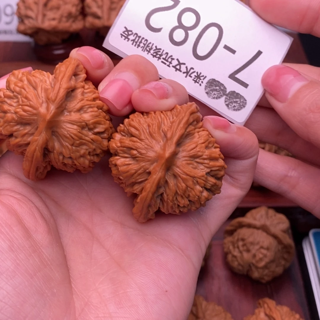 文玩核桃把件42四座楼