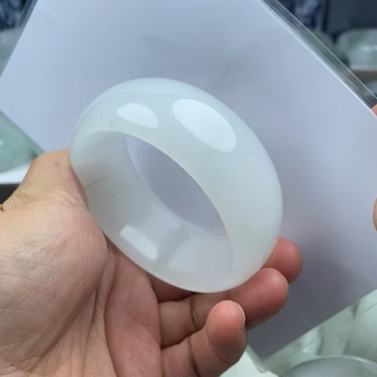 石英质玉（金丝玉）未镶嵌手镯