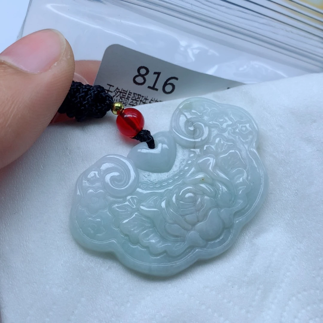 翡翠颈饰未镶嵌牌子